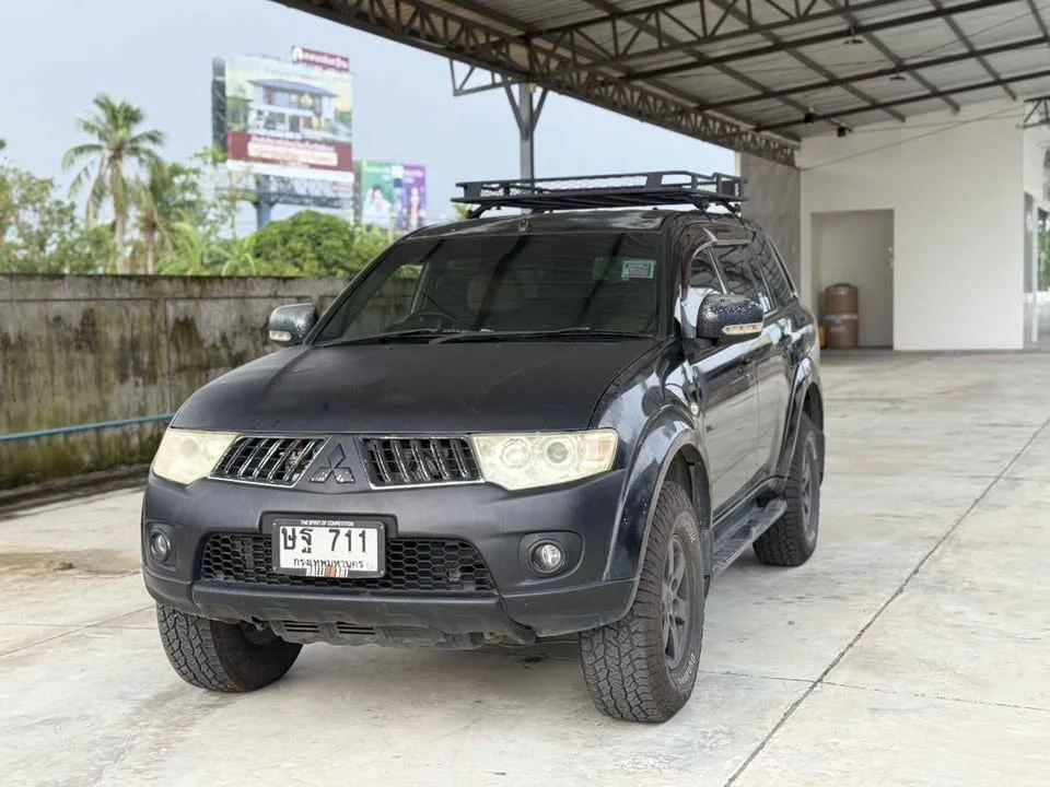 2005 Mitsubishi Pajero Sport II 2