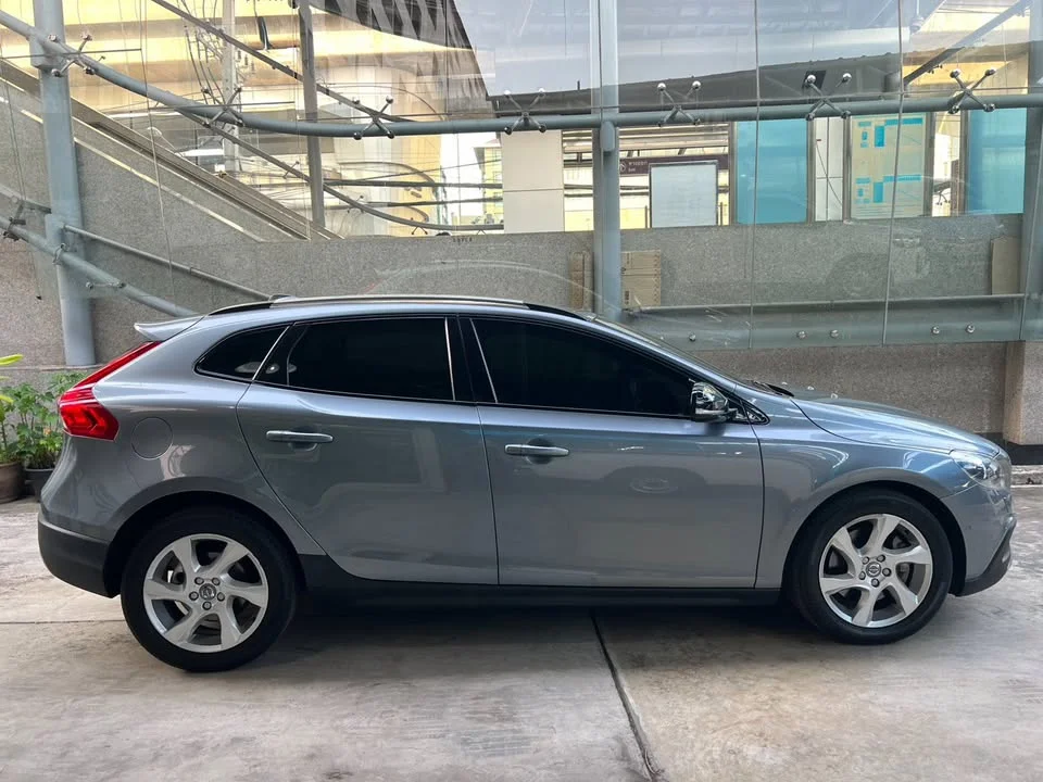 2017 Volvo V40 II 3