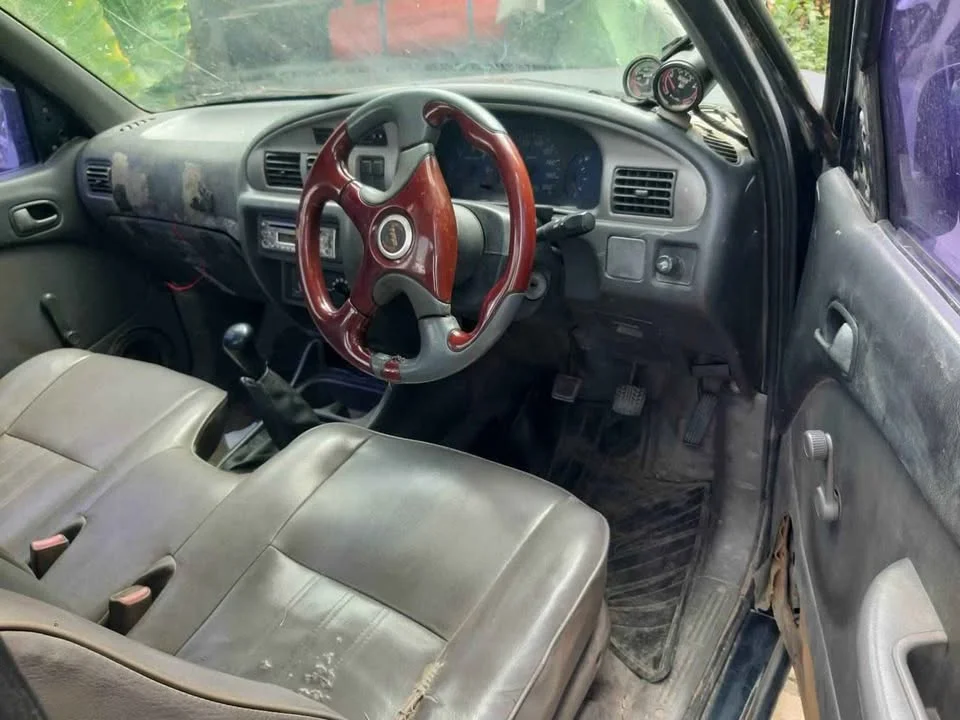 2003 Mazda 2500 Fighter V 3