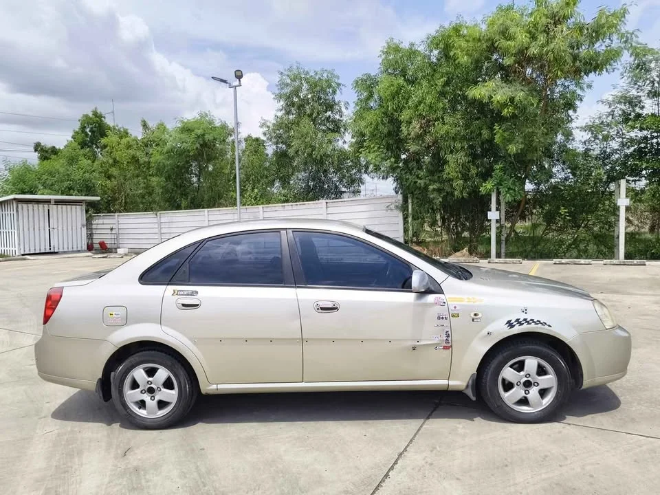 2005 Chevrolet Optra 2