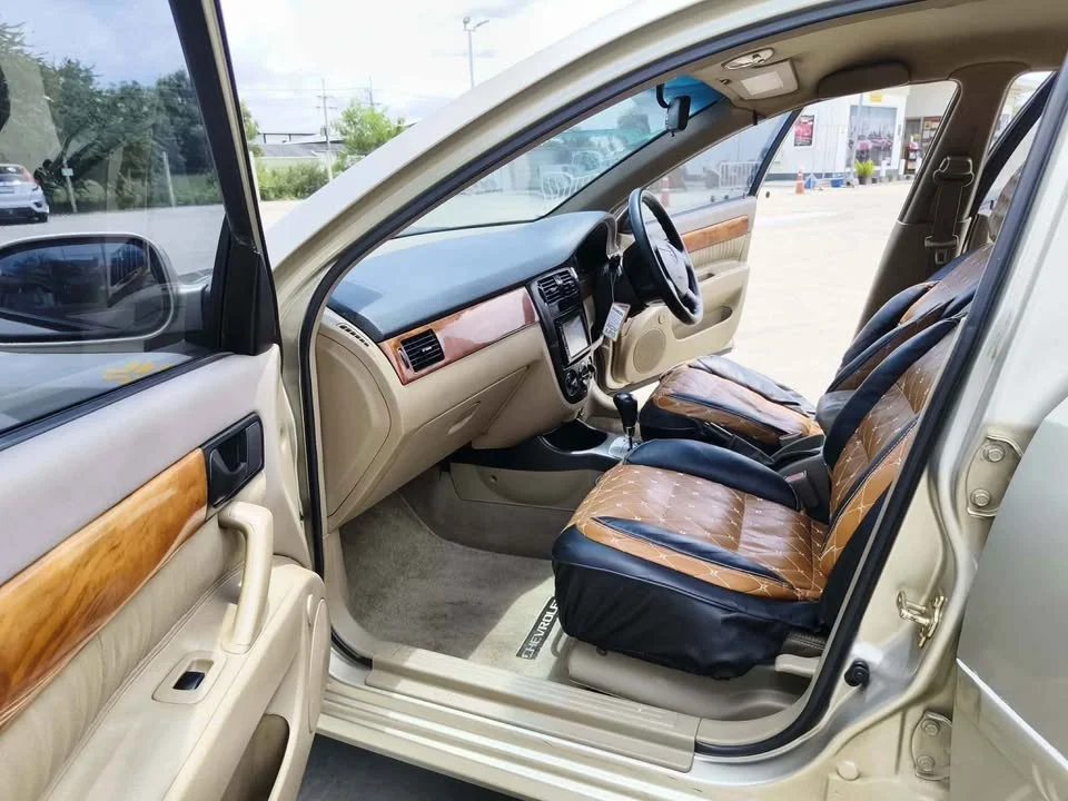 2005 Chevrolet Optra 3