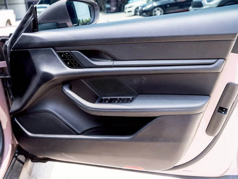 2021 Porsche Taycan 9J1 3