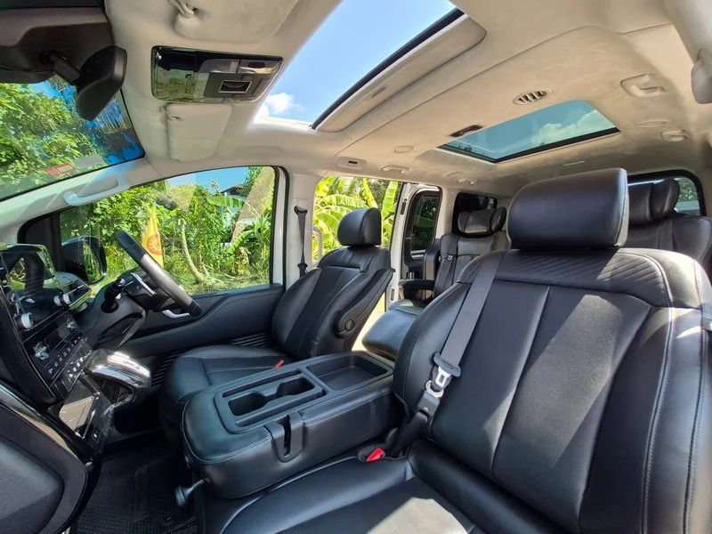 2022 Hyundai Staria US4 3