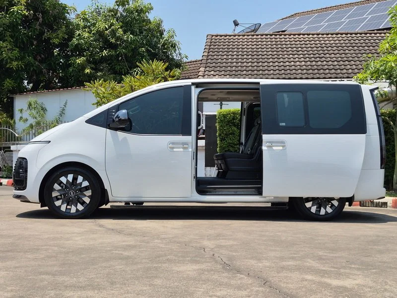 2022 Hyundai Staria US4 2