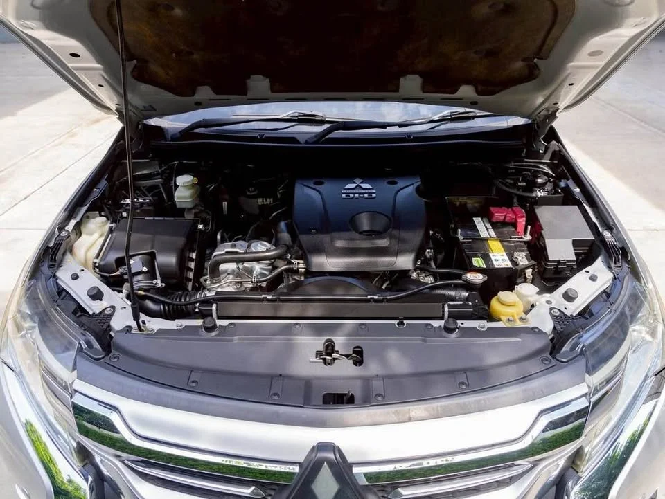 2016 Mitsubishi Pajero Sport III 2