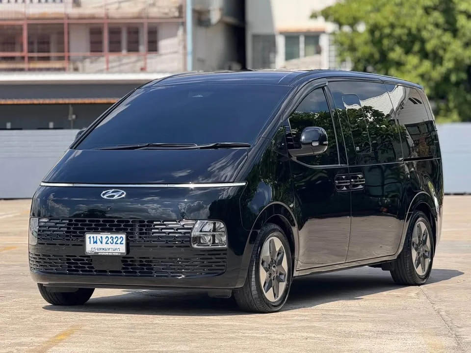 2021 Hyundai Staria US4 3
