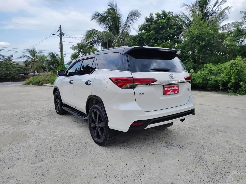2016 Toyota Fortuner II 3