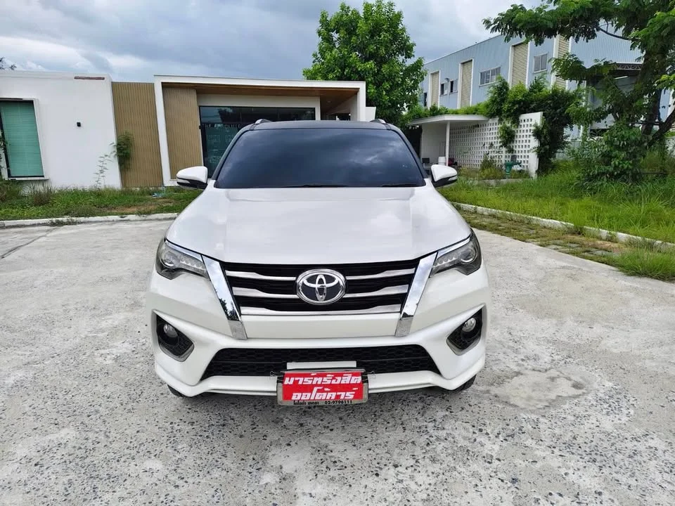 2016 Toyota Fortuner II 2