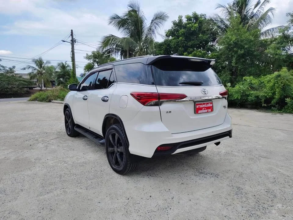 2016 Toyota Fortuner II 3
