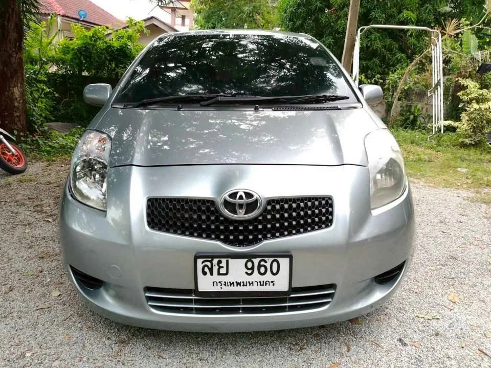 2006 Toyota Yaris II 2