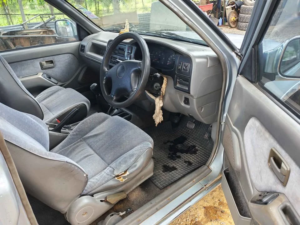 2000 Isuzu Faster Dragon Eyes III 3