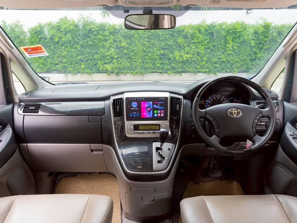 2010 Toyota Alphard, Vellfire I (AH10) 3