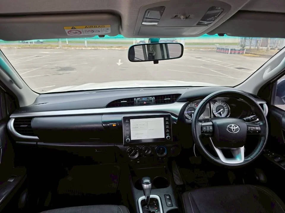 2021 Toyota Hilux VIII 3