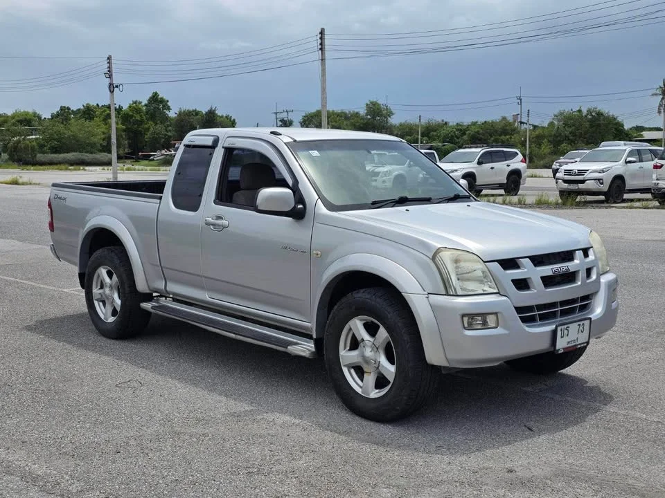 2005 Isuzu D-Max I 2
