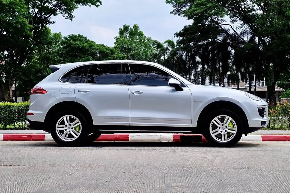 2016 Porsche Cayenne II 3