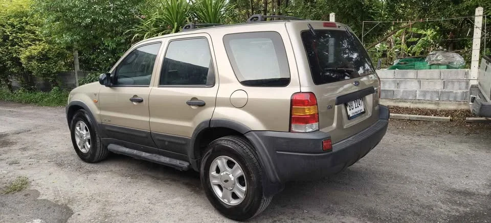 2004 Ford Escape I 2