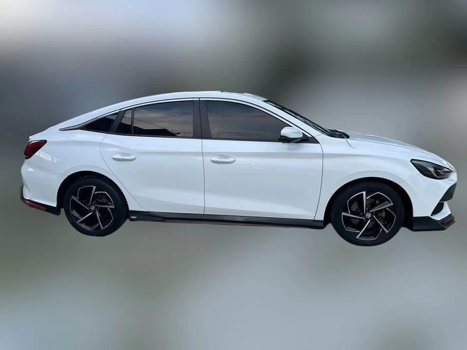 2022 MG 5 II 3