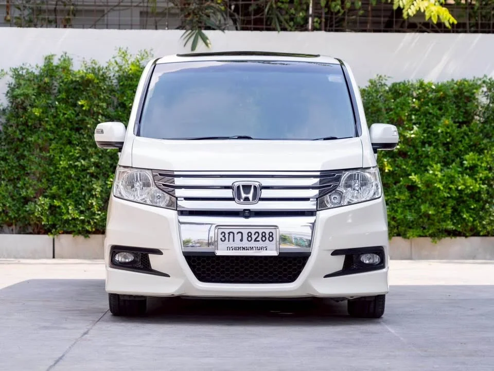 2010 Honda Stepwgn IV 3