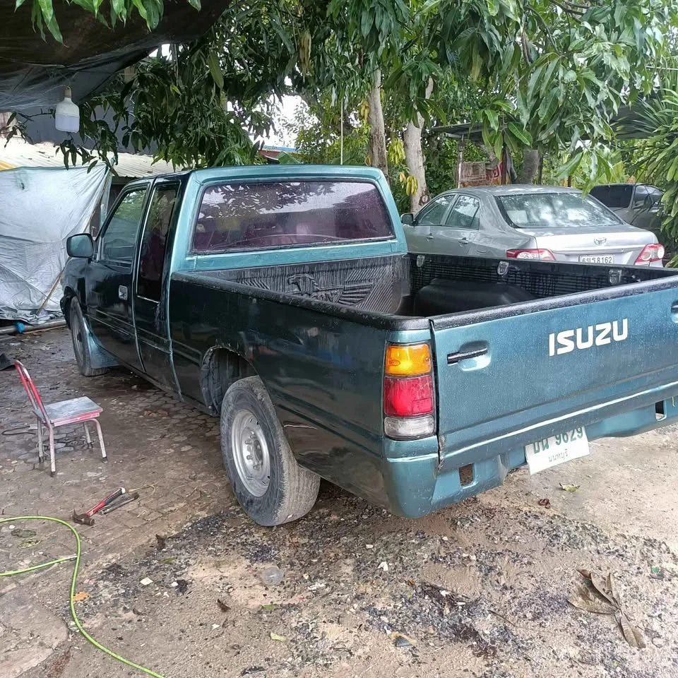 1991 Isuzu TFR III 3