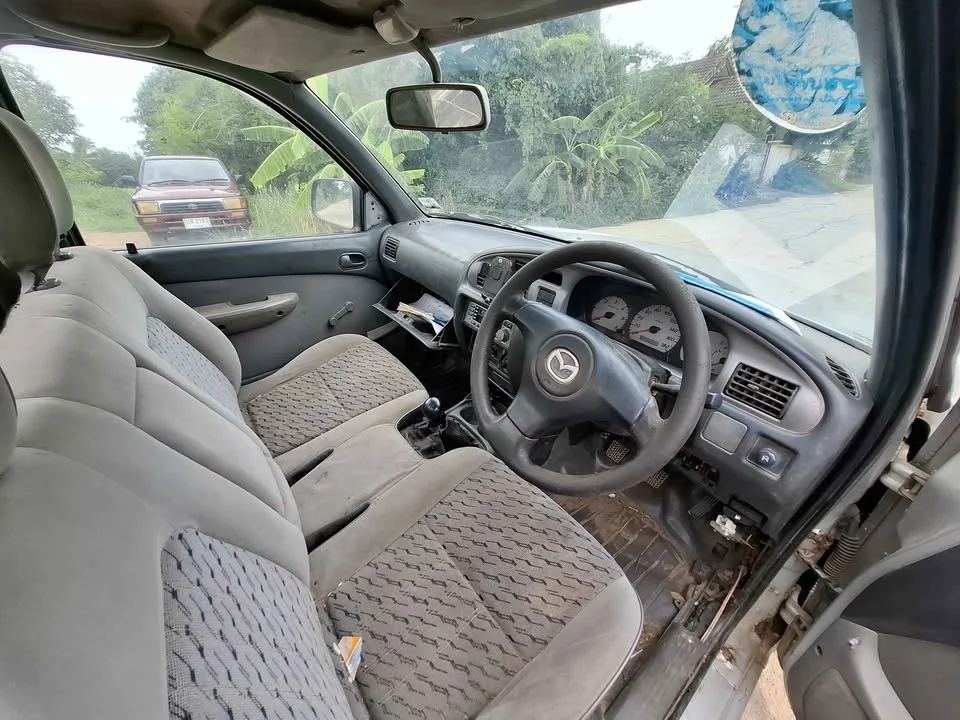2005 Mazda 2500 Fighter V 3