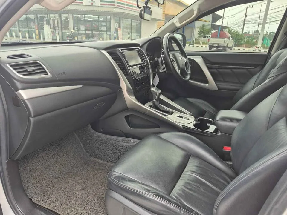 2016 Mitsubishi Pajero Sport III 3