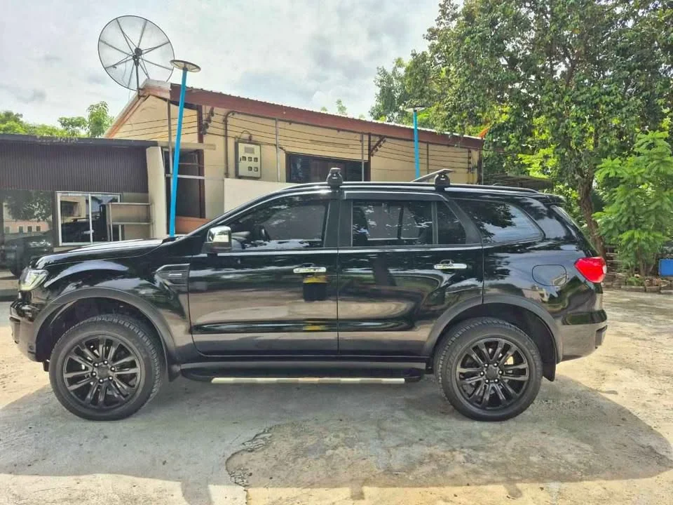 Ford Everest II 2