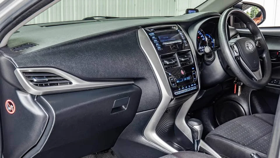 2019 Toyota Yaris ATIV III 2