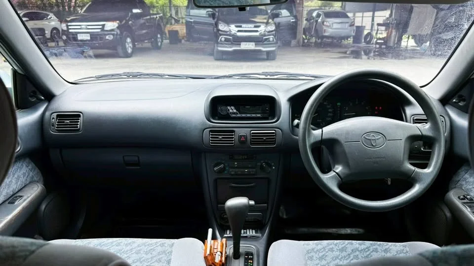 1999 Toyota Corolla Altis VIII (E110) 3