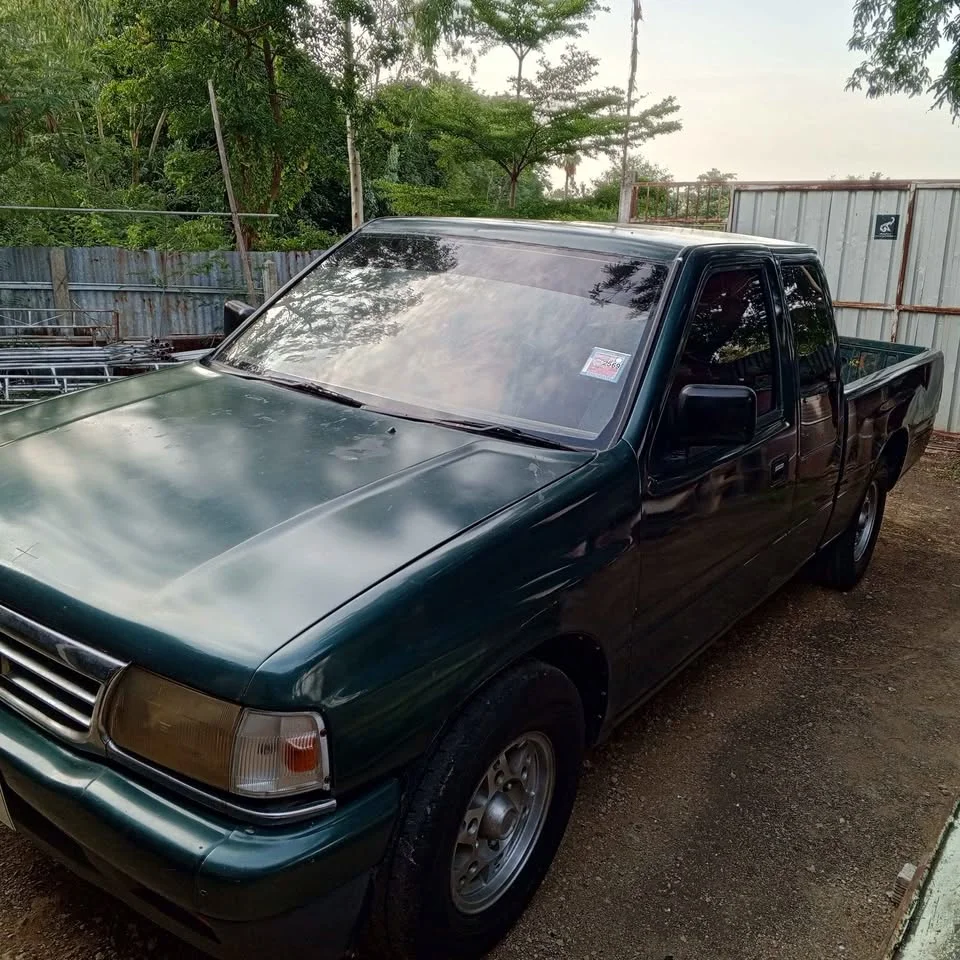 1994 Isuzu TFR III 2