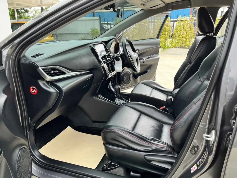 2019 Toyota Yaris ATIV III 3