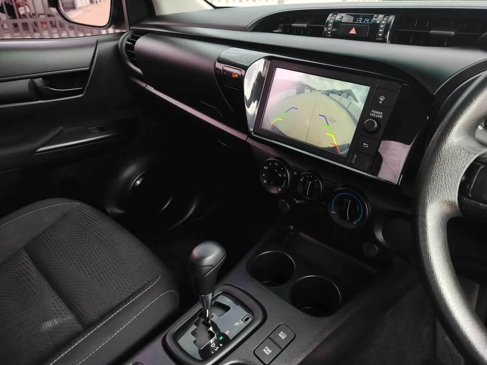 2021 Toyota Hilux VIII 3