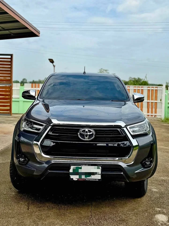 2023 Toyota Hilux VIII 2