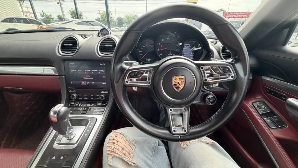 2017 Porsche 718 Boxster and Cayman IV 2
