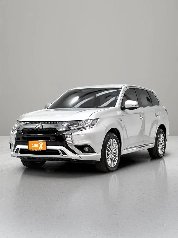 2021 Mitsubishi Outlander III 2