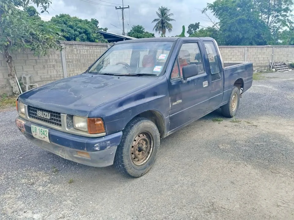 1989 Isuzu TFR III 2