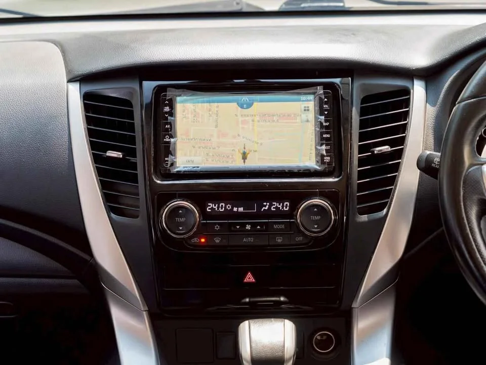 2016 Mitsubishi Pajero Sport III 3