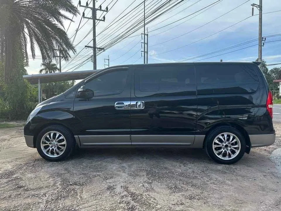 2010 Hyundai H-1 II 2