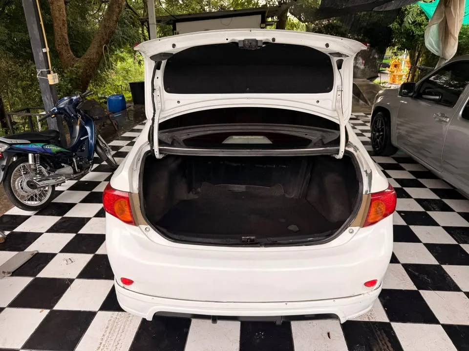 2008 Toyota Corolla Altis X (E140) 3