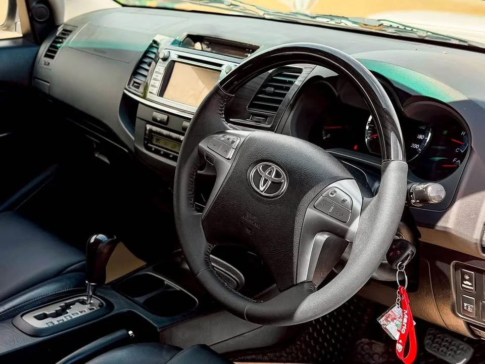 2013 Toyota Fortuner I 2