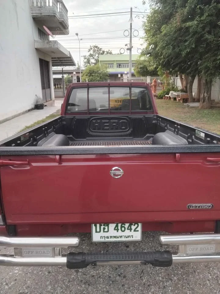 2003 Nissan Frontier I 2