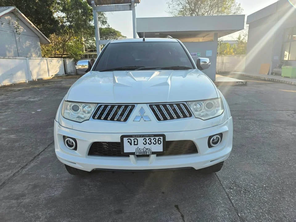 2012 Mitsubishi Pajero Sport II 3