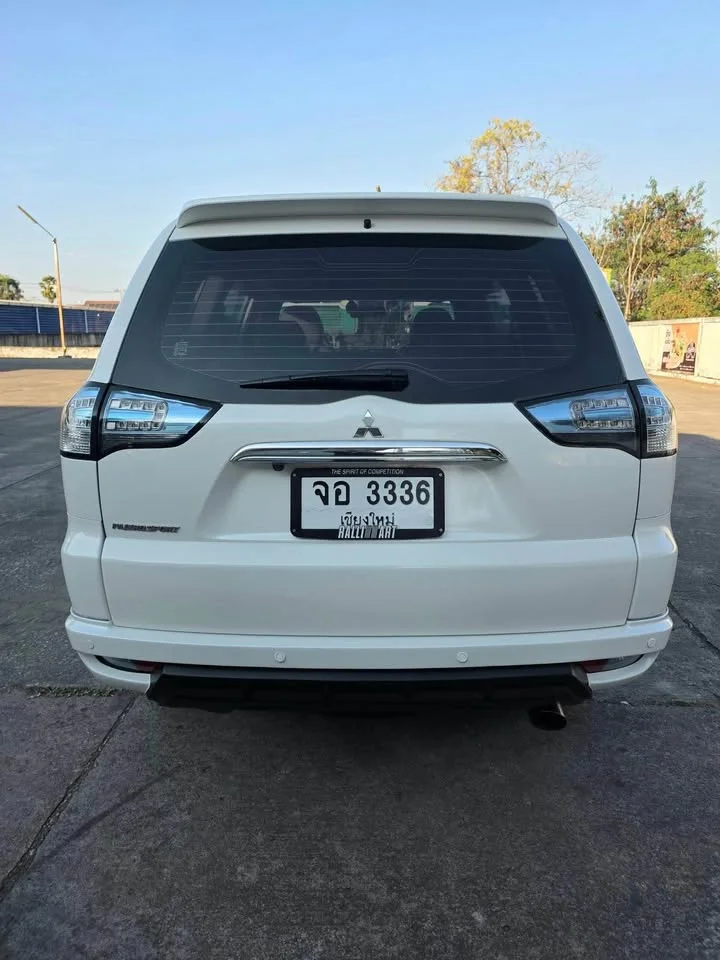 2012 Mitsubishi Pajero Sport II 2
