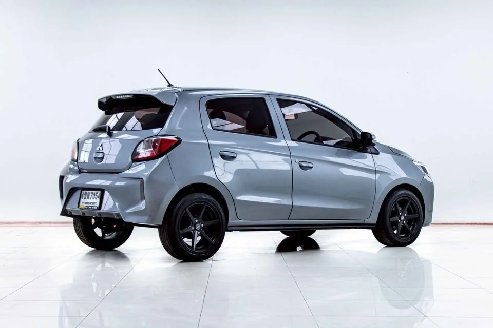 2021 Mitsubishi Mirage VI 3