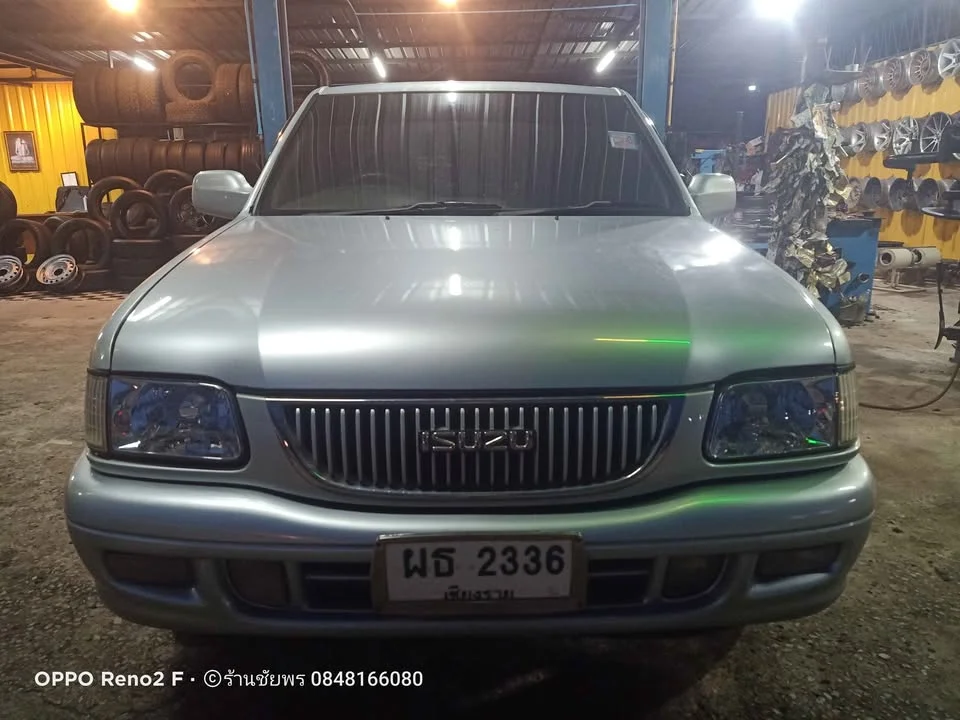 2001 Isuzu Faster Dragon Eyes III 2