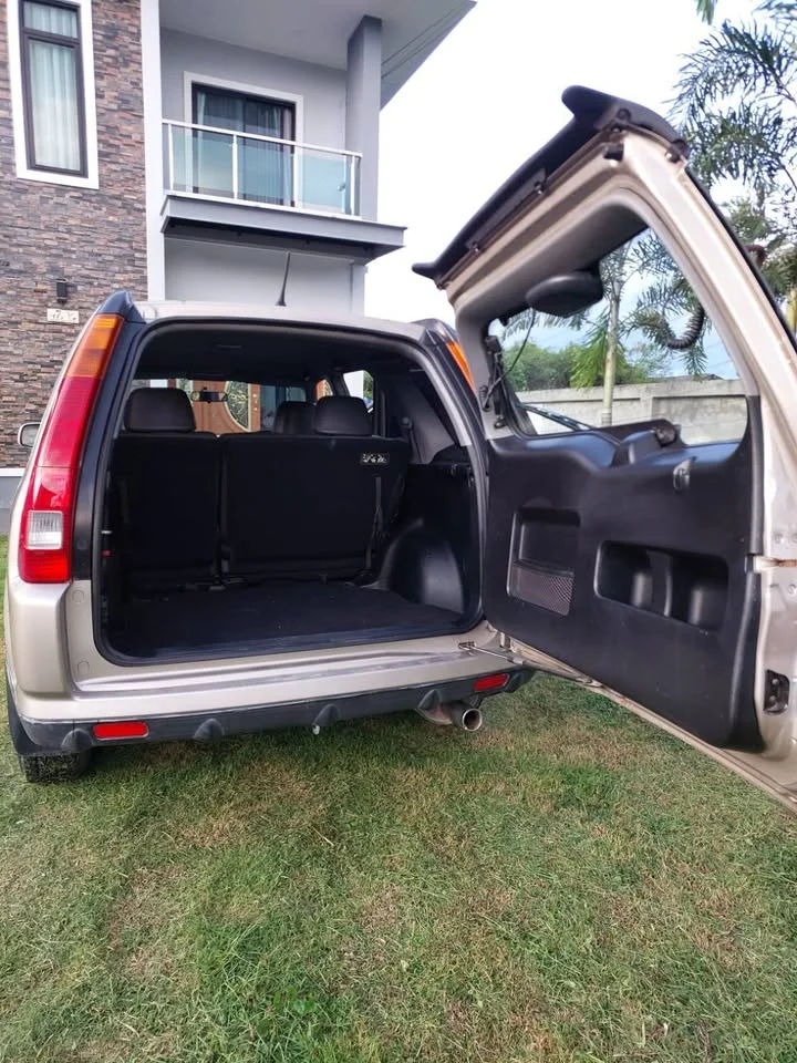 2003 Honda CR-V II 3
