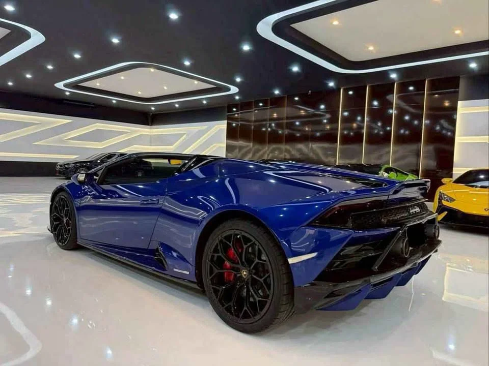 2020 Lamborghini Huracan 2