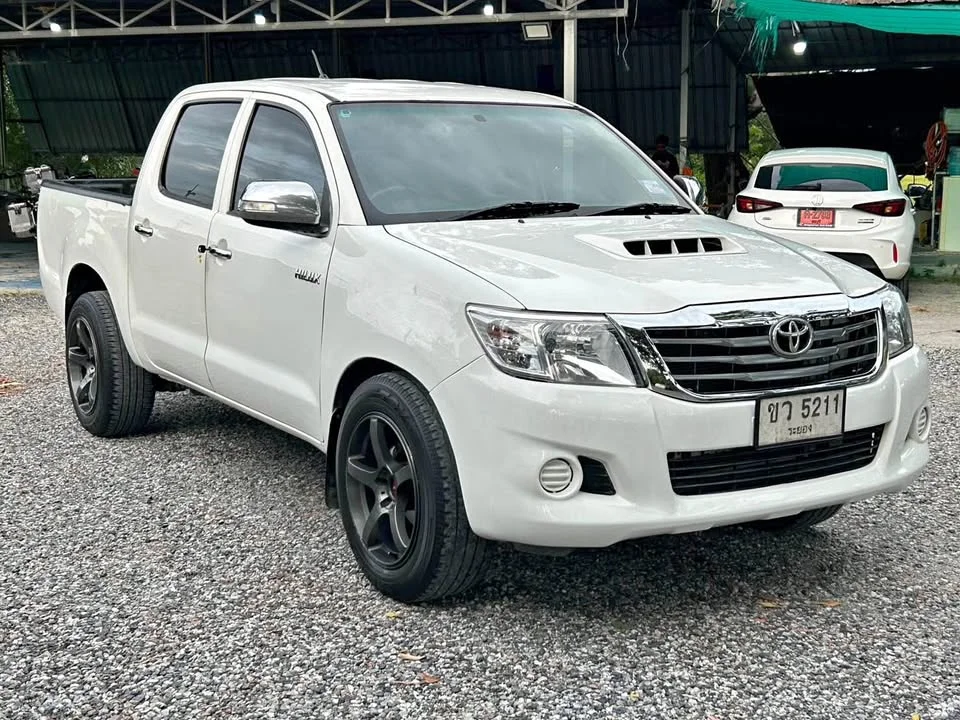 2014 Toyota Hilux VII 2