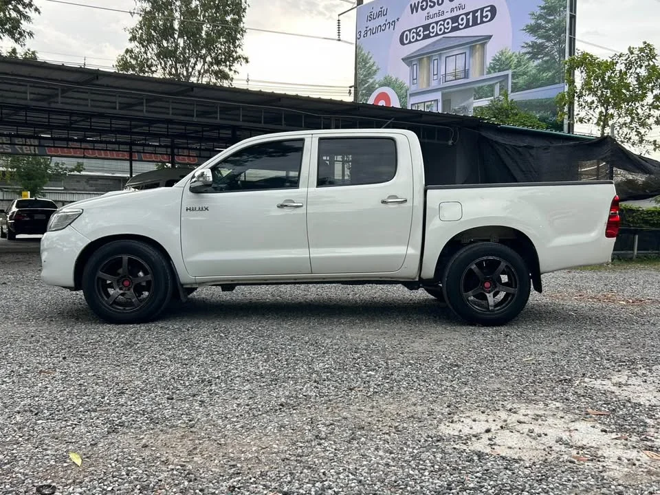 2014 Toyota Hilux VII 3