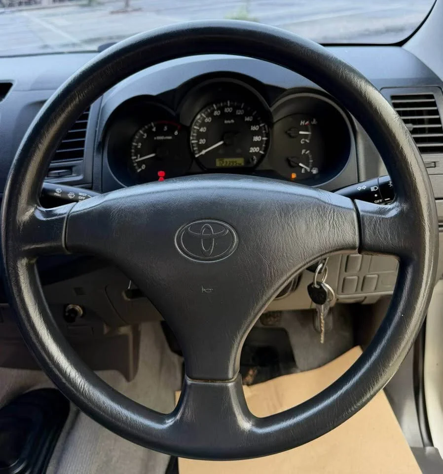 2011 Toyota Hilux VII 3