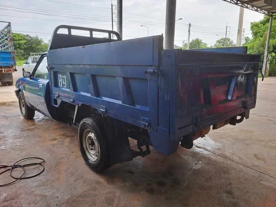 1992 Mitsubishi Triton I  3
